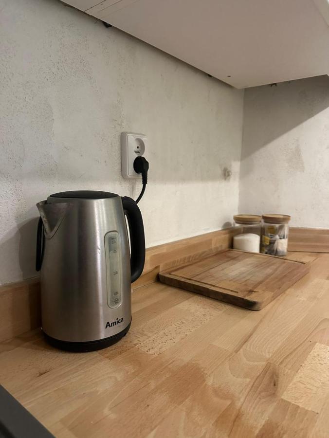 Przyjemny Lokal W Centum Miasta Apartment Lodź Bagian luar foto